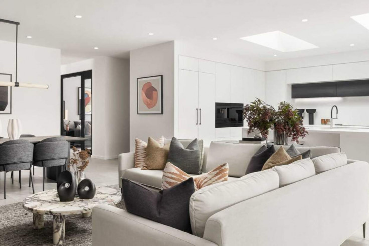 Square Set vs. Cornice: Choosing the Perfect Plastering Finish for Your Home in NSW Blog